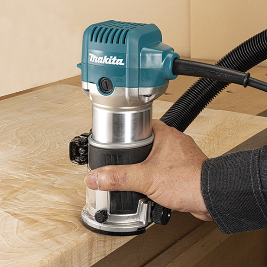 Fresadora multifunções MAKITA RT0702C